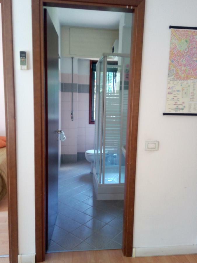 Purple House Apartment San Donato Milanese Luaran gambar