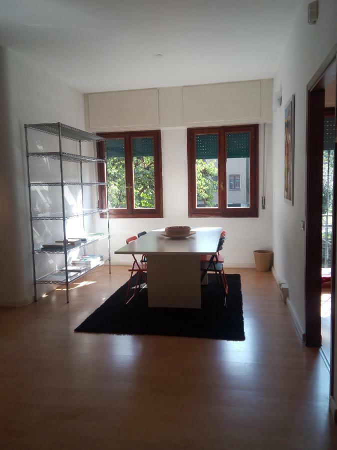 Purple House Apartment San Donato Milanese Luaran gambar